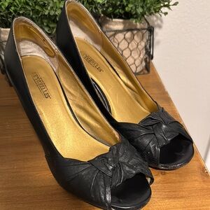 Seychelles Black Women's Peep Toe Heels